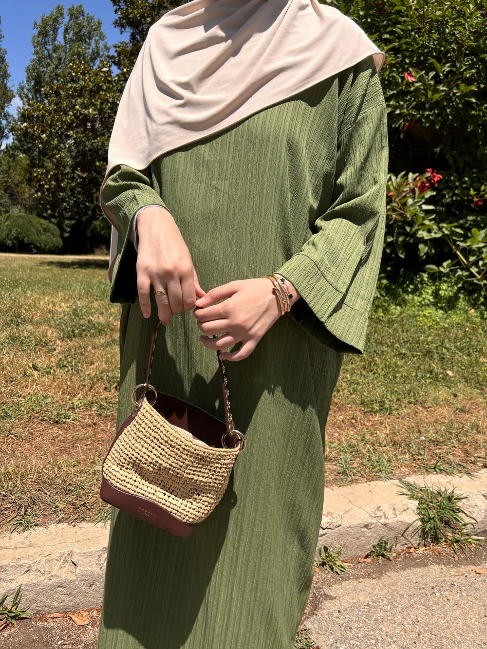 Abaya simple Leenah Vert Kaki
